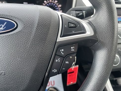 Used 2015 Ford Fusion SE image 24