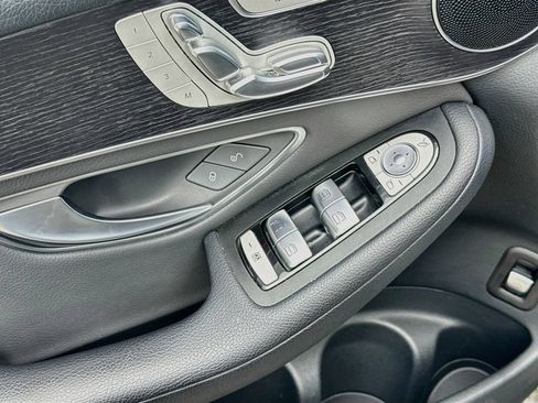Used 2021 Mercedes-Benz GLC 300 w/ Exterior Lighting Package image 19