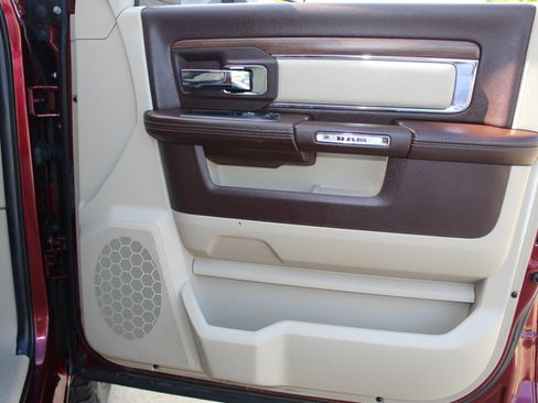 Used 2016 RAM 3500 Laramie image 21