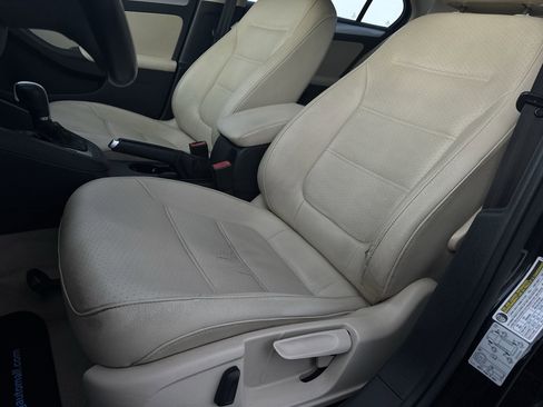 Used 2013 Volkswagen Jetta SE image 18