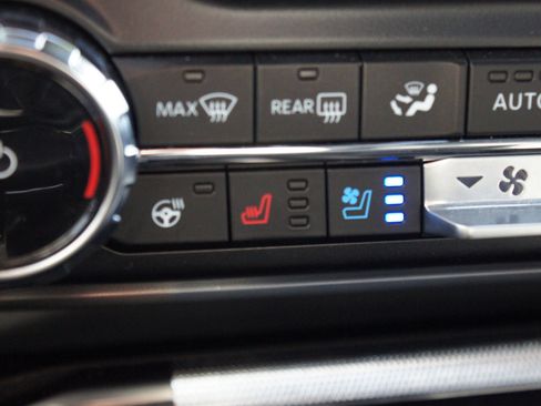 Used 2024 Ford F150 Lariat w/ Equipment Group 502A High image 8