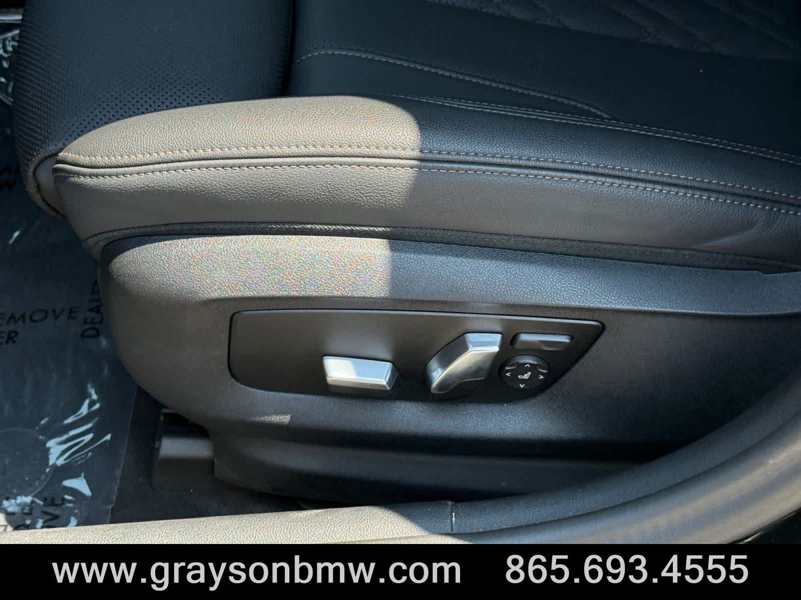 Used 2023 BMW 540i xDrive w/ M Sport Package AWD/4WD image 13