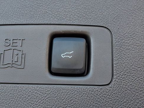 Used 2022 Lincoln Corsair Reserve w/ Equipment Group 201A image 30