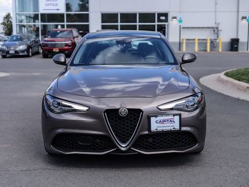 Used 2019 Alfa Romeo Giulia Ti Sport w/ Quick Order Package 22S Sport AWD/4WD image 7
