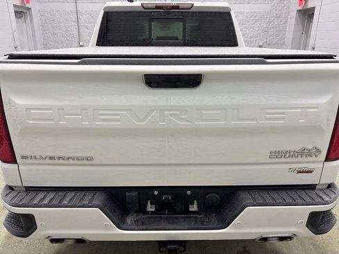 Used 2024 Chevrolet Silverado 1500 High Country w/ High Country Premium Package image 4