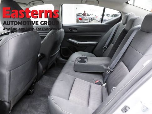 Used 2024 Nissan Altima 2.5 SV image 21
