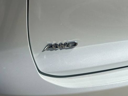 Used 2023 Toyota Crown AWD/4WD image 15