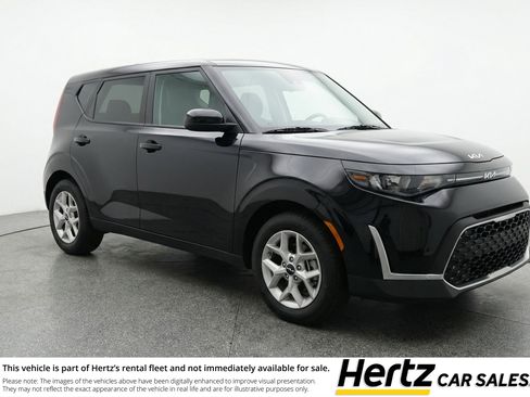 Used 2025 Kia Soul LX w/ LX Technology Package image 1