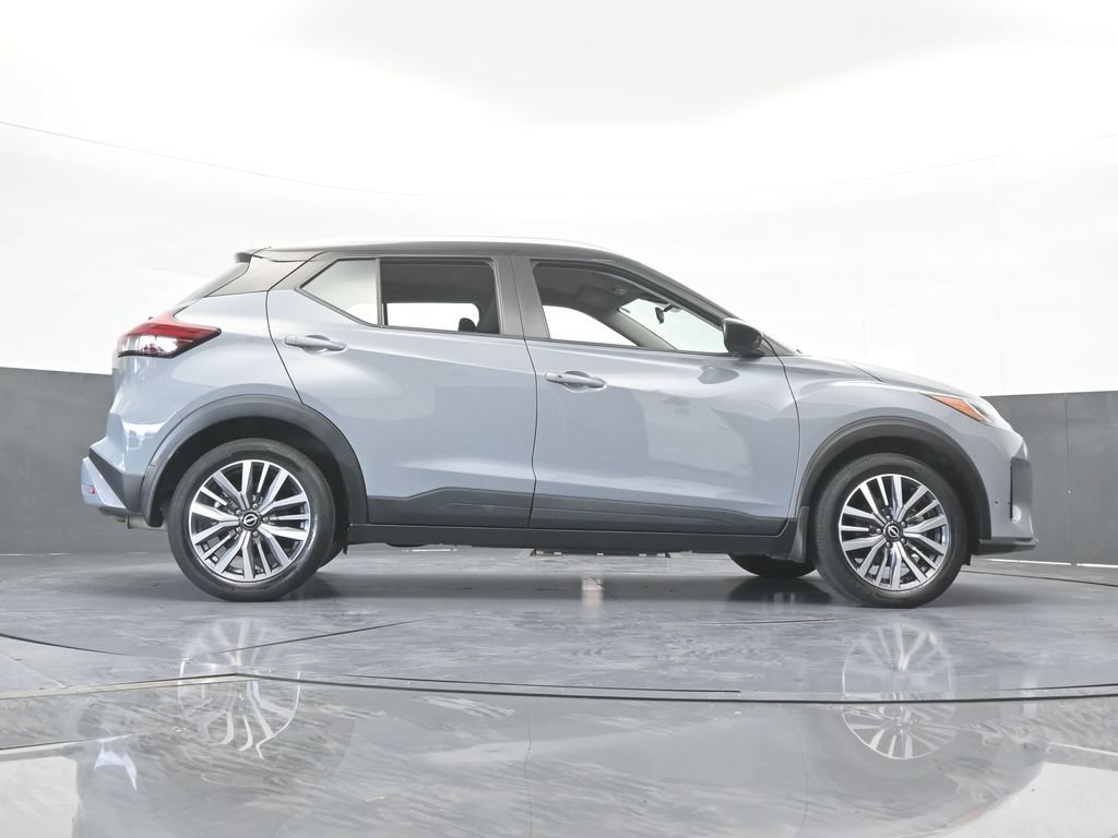 Used 2023 Nissan Kicks SV FWD image 60