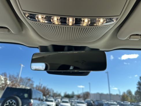 Used 2022 Mercedes-Benz GLC 300 image 27