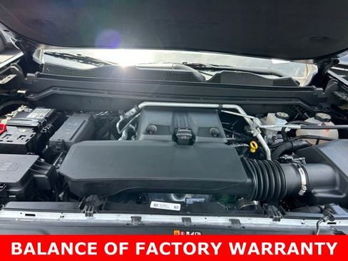 Used 2025 Chevrolet Colorado ZR2 w/ Technology Package AWD/4WD image 11