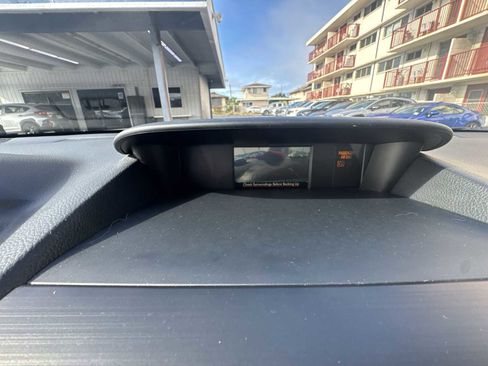 Used 2015 Subaru Forester 2.5i w/ Alloy Wheel Package image 17