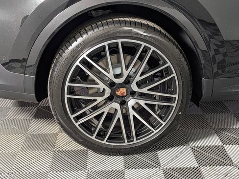 New 2026 Porsche Cayenne Coupe image 13