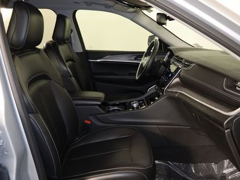 Used 2021 Jeep Grand Cherokee L Limited image 20