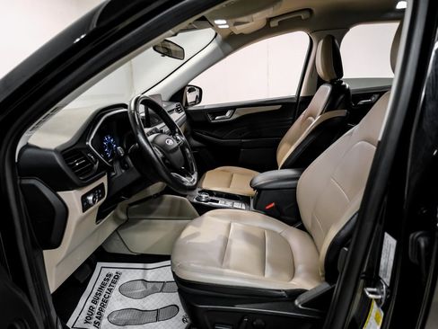 Used 2021 Ford Escape SEL image 4