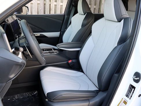 New 2026 Lexus TX 500h 500h F SPORT Performance Premi image 12