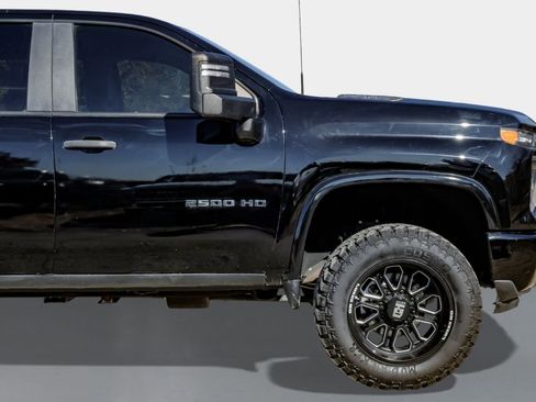 Used 2024 Chevrolet Silverado 2500 W/T image 8