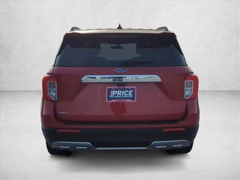 Used 2023 Ford Explorer XLT w/ Equipment Group 202A image 6