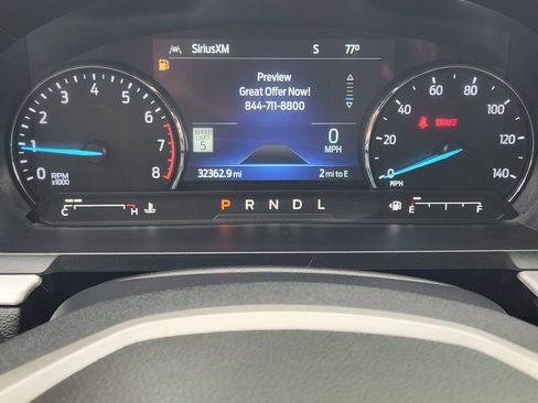 Used 2022 Ford Explorer XLT w/ Equipment Group 202A AWD/4WD image 9