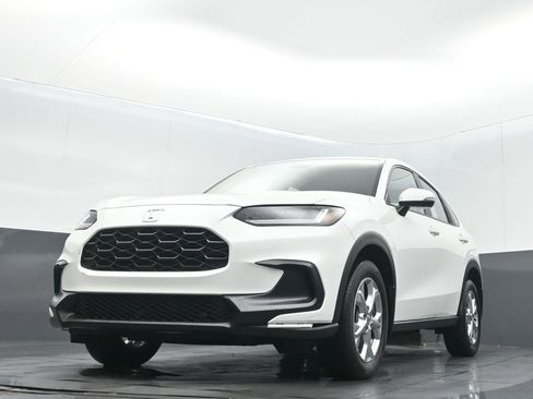 Certified 2025 Honda HR-V LX image 8