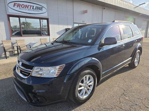 Used 2014 Dodge Journey SXT image 1