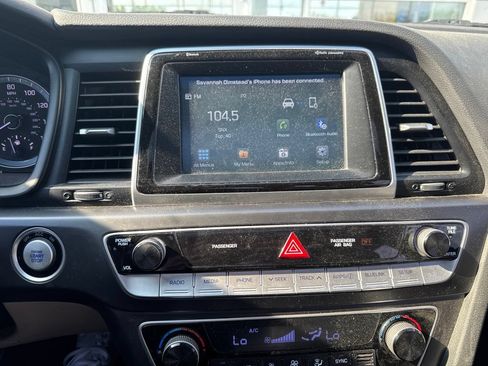 Used 2018 Hyundai Sonata Limited w/ Cargo Package FWD image 7