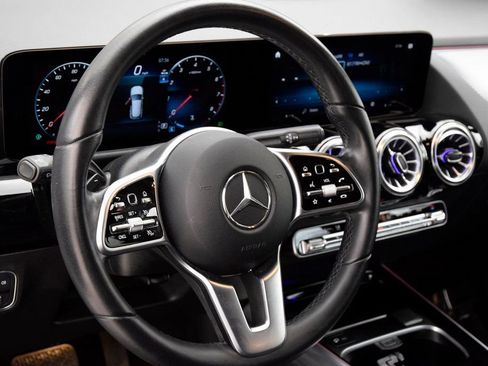 Certified 2023 Mercedes-Benz GLA 250 image 20