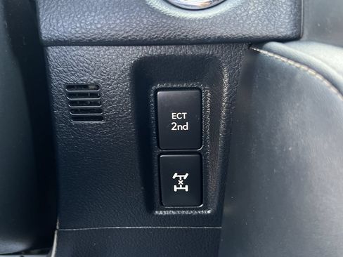 Used 2023 Lexus GX 460 Premium w/ Accessory Package AWD/4WD image 20
