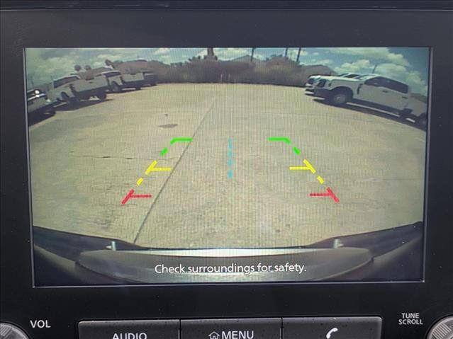 Used 2024 Nissan Frontier SL RWD image 14