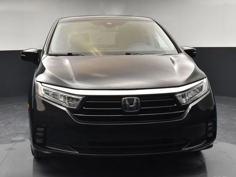 Used 2023 Honda Odyssey Elite image 3