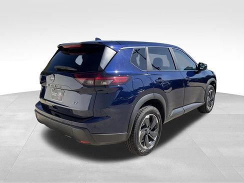Used 2024 Nissan Rogue SV FWD image 5