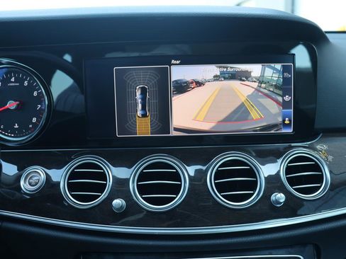 Used 2018 Mercedes-Benz E 300 image 46