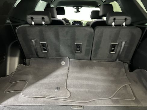 Certified 2023 Chevrolet Traverse LT image 14