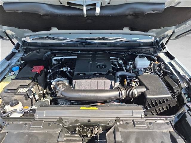 Used 2026 Nissan Frontier Pro-X w/ Pro-X Convenience Package RWD image 21