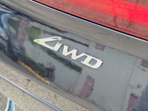 Used 2025 Genesis GV80 2.5T Standard AWD/4WD image 15