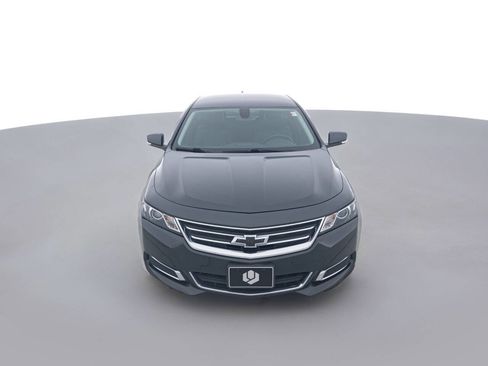 Used 2015 Chevrolet Impala LT w/ Convenience Package image 2