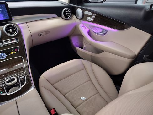 Used 2021 Mercedes-Benz C 300 Sedan image 29