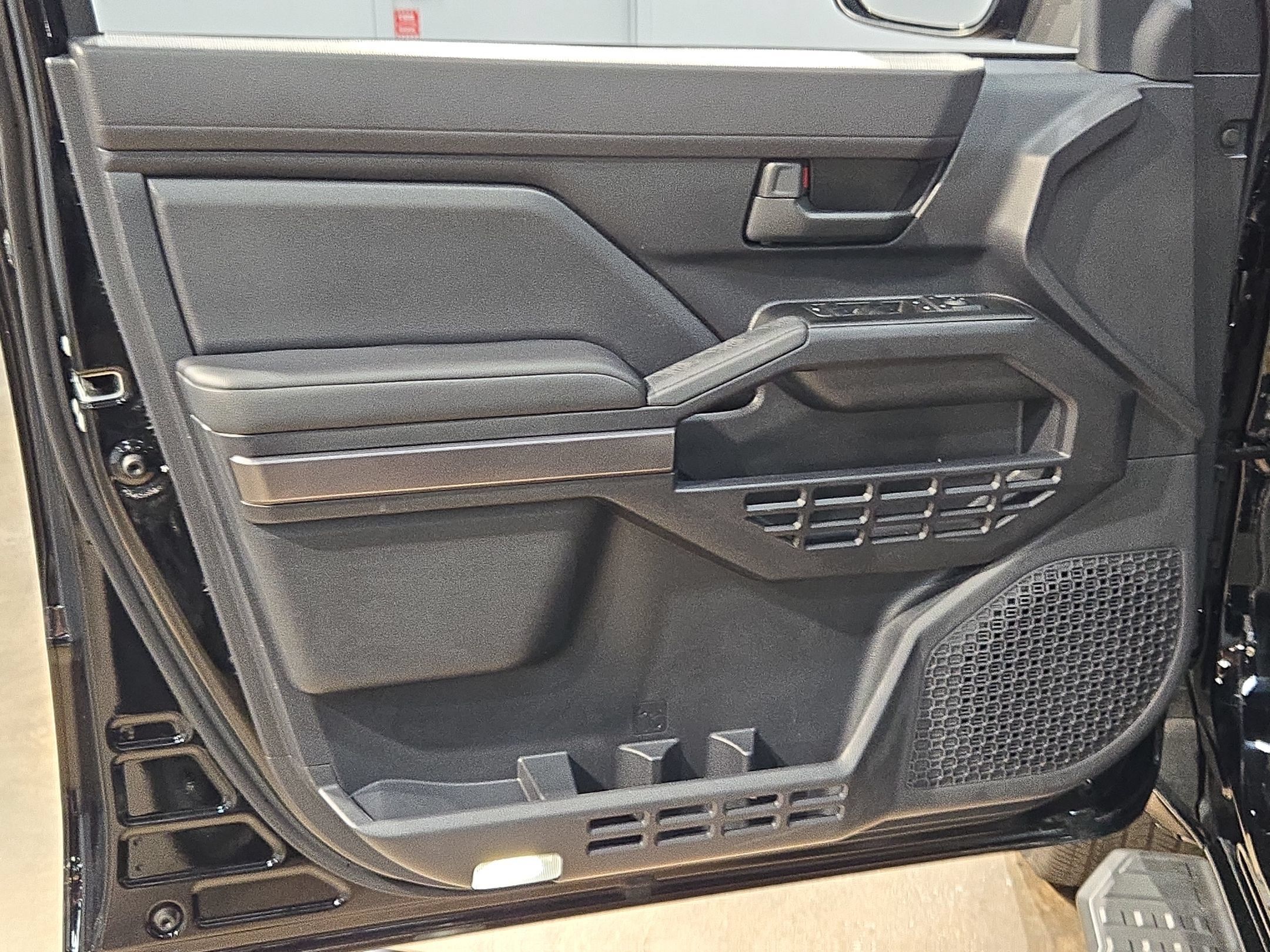 Certified 2025 Toyota 4Runner SR5 AWD/4WD image 20