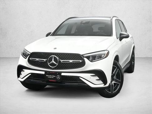 Certified 2026 Mercedes-Benz GLC 300 4MATIC image 2