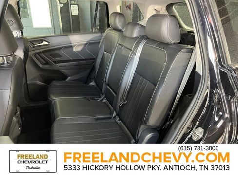 Used 2022 Volkswagen Tiguan SE image 22