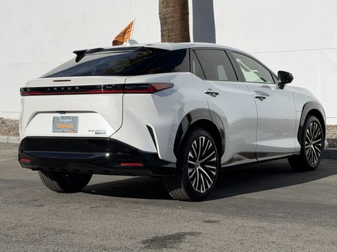 Used 2023 Lexus RZ 450e Premium image 8