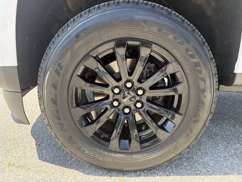 Used 2022 GMC Canyon Elevation w/ Trailering Package RWD image 12
