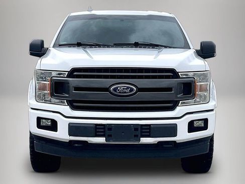 Used 2018 Ford F150 XLT w/ Equipment Group 302A Luxury AWD/4WD image 3