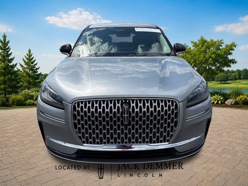 Certified 2024 Lincoln Corsair AWD w/ Rear Removable Package Tray image 11
