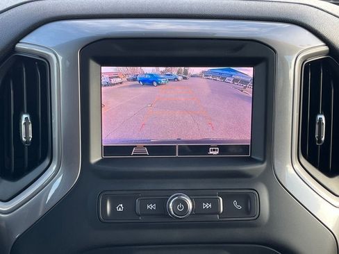 Used 2022 Chevrolet Silverado 1500 Custom image 24