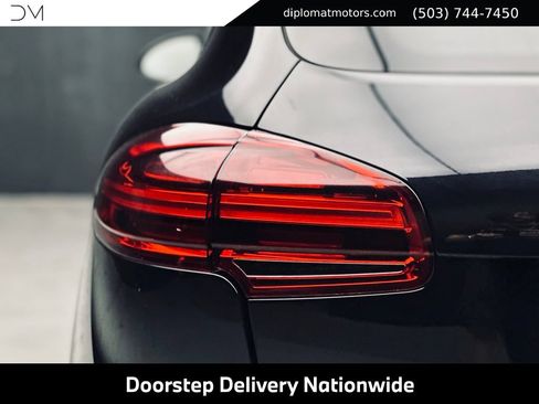 Used 2015 Porsche Cayenne Turbo AWD/4WD image 15