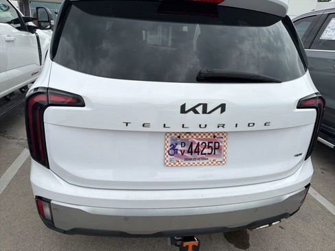 Used 2024 Kia Telluride EX w/ EX Captain's Chair Package AWD/4WD image 24