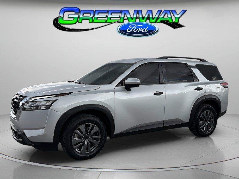 Used 2024 Nissan Pathfinder SV FWD image 1