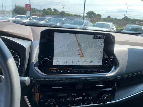 Used 2021 Nissan Rogue SL w/ Premium Package FWD image 16