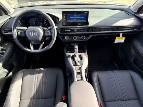 Certified 2026 Honda HR-V EX-L image 17